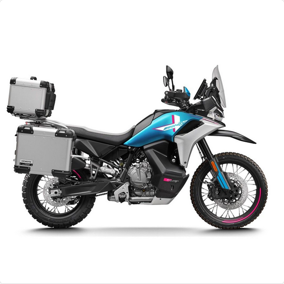 Moto 800MT-X Origem 3 em branco.