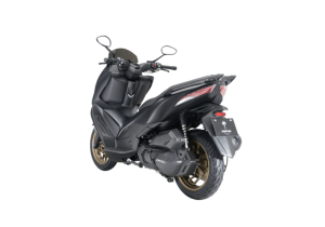 Moto ZT125-D a preto vista 45º frontal do lado esquerdo.