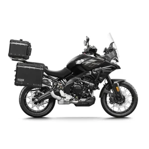 Moto 700MT ADV em preto.