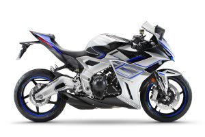 Moto ZT703-RR em cinza.
